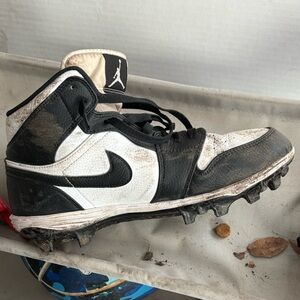 Nike Men’s Air Jordan baseball cleats.